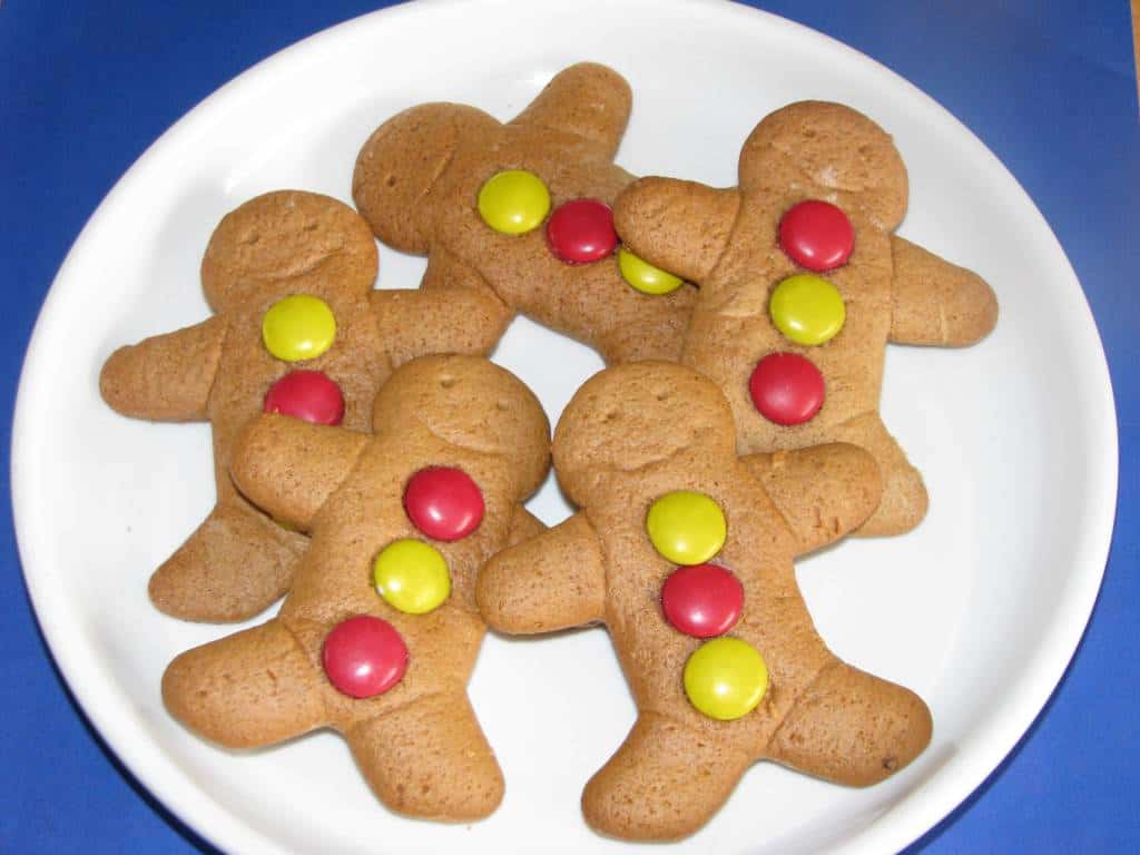 What is a recipe for gingerbread men?