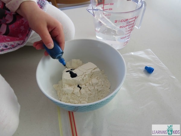 How to make Squishy Sensory Bags? | Learning 4 Kids