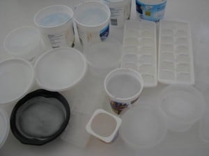 Creating an pretend Antarctica sensory tub