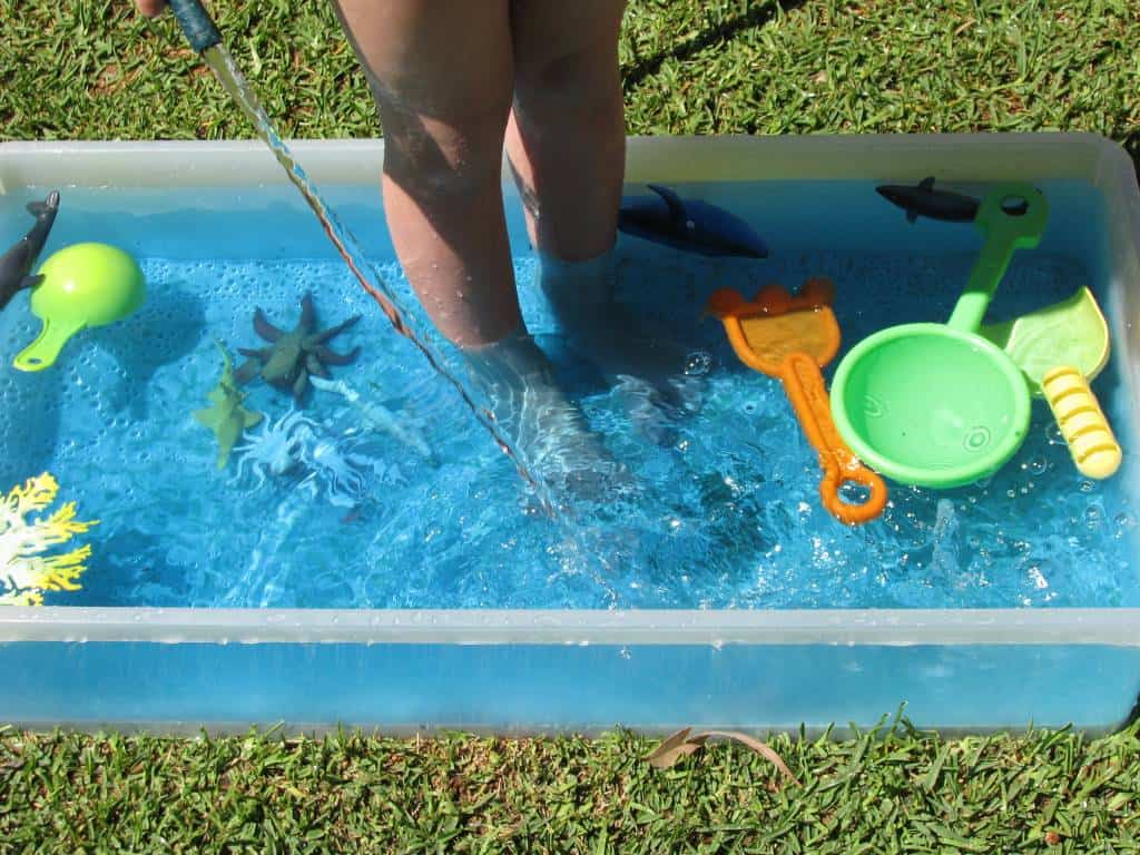 Strange Matter: Dry Ice Sensory Play - MOPS International Blog