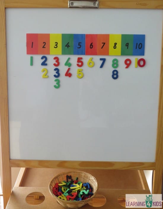 Invitation to play number line counting