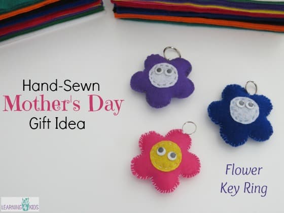 Hand-sewn Mother's Day Gift Idea - make a Flower Key Ring