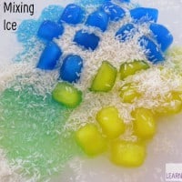 Colour Mixing with Rice and Ice - great activity to demonstrate mixing primary colours