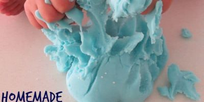 Homamde rubbery goop recipe for sensory play opportunities - so simple to make - no toxic and safe for kids!