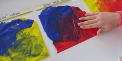 Mixing Primary Colours Squishy Bag Experiment