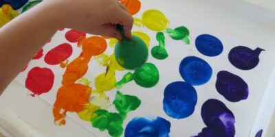 Art fun - painting with balloons