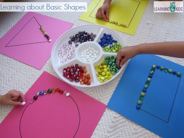 Simple small group activity learning about shapes- great for maths centres or work stations.